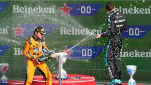 Anche se la Mercedes non è più la migliore macchina, Antonelli può sorridere lo stesso
