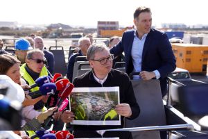 „Vučićevih“ 6.000 dinara: Ako vam se gade, darujete ih studentima