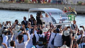 Il Papa e il sindaco figlio di un iraniano: 