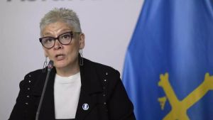 Asturias puede desprenderse de vacunas contra el tétanos para los inmigrantes de Ceuta, pero no de dosis contra la difteria o la triple vírica, y menos de las de la polio: 