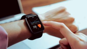 Cork cardiologist: Beware of using a watch to monitor your heart