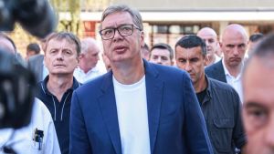 Predsednik Srbije najavio „bolne reforme u prosveti“, svoju ostavku i molbe Evropi i Vašingtonu