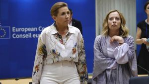 Efecto bumerán contra Meloni tras la crisis por Ceuta: 7 países europeos ya estudian el traslado de solicitantes de asilo a Italia