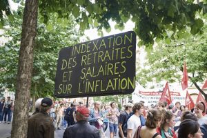 « Les fonctionnaires ont perdu 450 euros par mois depuis le début des années 2000 » : le gouvernement poursuit ses économies sur le dos de ses agents