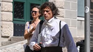 Carrozze e abiti del Settecento in centro a Udine: la città diventa il set del film su Alessandro Volta