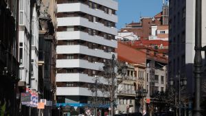 El mercado de habitaciones de Avilés se calienta con la llegada de los universitarios