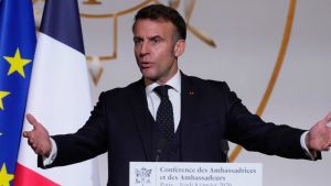 Makron veruje da će Rusija pokušati da zaoštri tenzije protiv evropskih zemalja