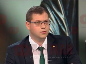 Димитър Петров: Държавата си връща контрола и пада чадърът над задкулисието