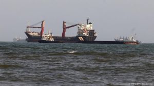 Scheepvaart in Straat van Hormuz zakt naar laagste punt sinds mei