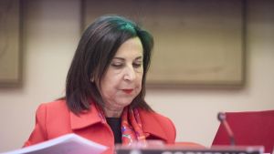 Directo | La ministra de Defensa asegura en el Congreso que el CNI alertó a tiempo de una oleada migratoria “auto organizada” sobre Ceuta