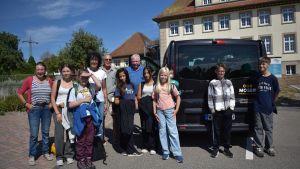Jugendliche aus Ühlingen-Birkendorf unterwegs zum Zeltlager in die Partnergemeinde Machecoul