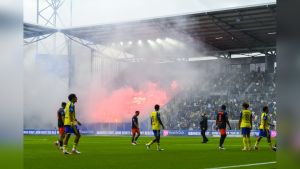 Onderzoek: vuurwerk zal voetbal blijven plagen zolang clubs afspraken over controle niet naleven