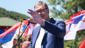 Vučić obećao novac za izgradnju vodovoda Pločnik-Pojate, puteve i vojnu fabriku kod Aleksandrovca