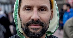 Fejltagelsen med Isam B's sang må rettes, når Højskolesangbogen skal revideres
