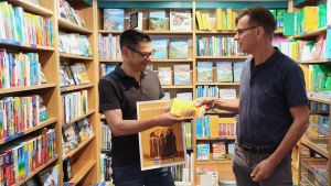 VHS Baar will zum Erlebnis werden – mit Alpakawanderung, Wein-Verkostung und Escape-Rooms