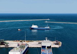 Guerre en Ukraine : impasse commerciale, gel des exportations… Les conséquences de l’escalade en Mer Noire