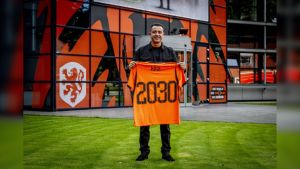 Spanjaard Xavi Hernández begint als bondscoach in de stoffige Nederlandse universiteit van het voetbal