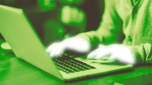 This Ghostwriter Gets 20 Times More LinkedIn Reach Than Creators His Size. He Refuses to Use AI