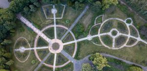U.K. heatwaves are baking the grass and revealing 300-year-old secret gardens