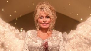 «Canonisation immédiate de Dolly Parton»: les Etats-Unis pleurent la disparition d’une icône