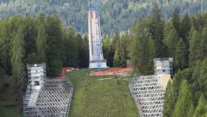 Trampolino Zuel a Cortina, la Soprintendenza ordina nuovi rinforzi: «Struttura metallica per le tribune»
