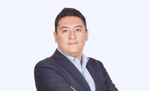 Unos van, otros vienen