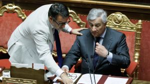 Tajani contro Salvini: 