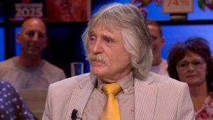 De talkshow-retoriek van Johan Derksen holt onze democratie uit