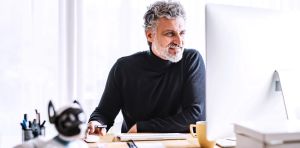 Les entreprises qui veulent revenir sur le télétravail jouent‑elles contre leur camp ?