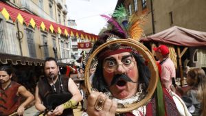El Mercado Medieval abre sus puertas entre dragones y cañonazos: 