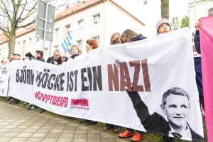 Ondernemers met migratieachtergrond sluiten zaken uit protest tegen racisme in Maagdenburg