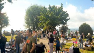 Kinderflohmarkt in Allensbach: Beim zweiten Anlauf kommt die Sonne raus