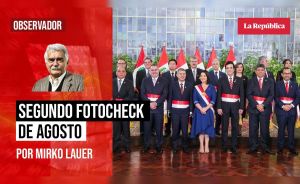 Segundo fotocheck de agosto, por Mirko Lauer