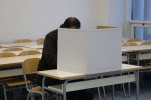 Procurio snimak iz Banjaluke: Građane navodno zovu zbog prijave za glasanje u Srbiji
