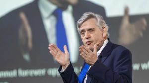 Bivši britanski premijer u autorskom tekstu za Gardijan: Širom sveta, ljudi odbacuju razdornu i opasnu politiku, moramo da gradimo na tome
