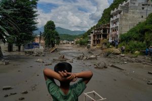 At least 160 dead, hundreds of tourists missing, including Israeli, after Nepal-Tibet mudslide