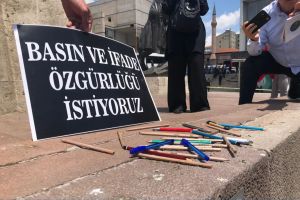 Ne emir eri ne iddiaların megafonu
