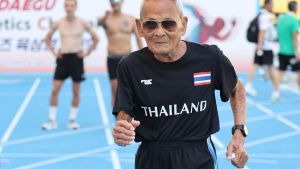 106-jähriger Thailänder stellt Weltrekord im Diskuswurf auf