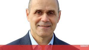 A universidade encheu-se, mas o elevador continua no rés-do-chão