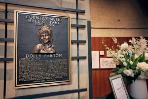 Comment Dolly Parton a transformé l'art en talent artistique