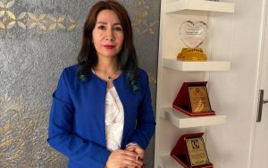 Dr. Hekmat: Feminist dayanışma sadece “yardım aracı” değil, kadınlara söz vermektir