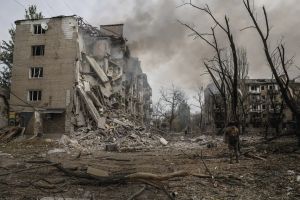 Guerre en Ukraine : avec ceux qui aident les déserteurs, pour « rendre l’armée russe inopérante »