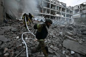 Russia threatens to hit UK military targets in response to Ukrainian strikes using British missiles