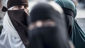 Sådan kan vi ændre tørklædedebatten, så den giver mening