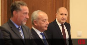 Радев няма от какво да се бои с такава опозиция