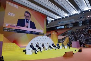 Présidentielle 2027 : la course à l’Élysée débute devant les patrons du Medef