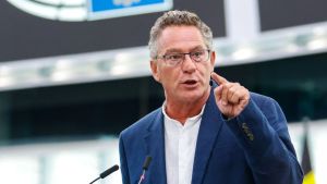 Ο Αρβανίτης κατονομάζει τη Μαρέβα για το «όχι» της ΝΔ στην Ακρίτα: «Δεν μπορεί μια αντιδικία να είναι κριτήριο»