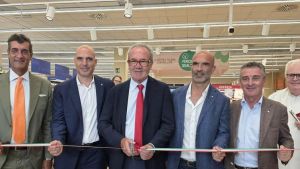 Via Roma, riapre Conad: 