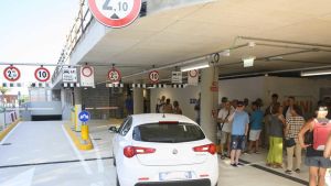 Trecento auto al giorno al Tripoli. Incassi record per il parcheggio