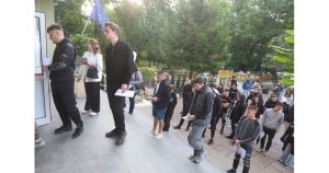 “Парите следват ученика”. Но отчитат ли кое училище колко надгражда